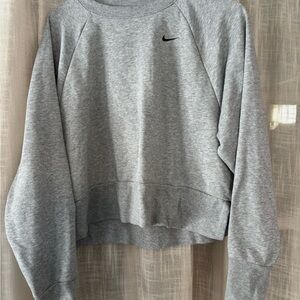 Nike Gray Crewneck Sweater with Long Sleeves and Relaxed Fit